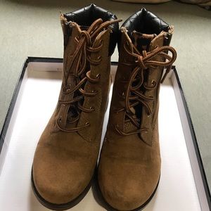 STEVE MADDEN boots